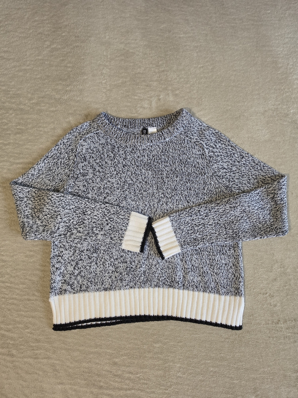 H&M Black & White Marled Crewneck Sweater with Contrast Rib